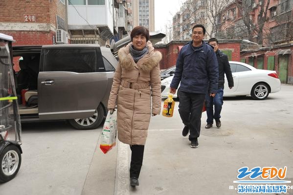 bevictor新年慰问团走访慰问离退休老干部和生活困难职工 bevictor新年慰问团走访慰问离退休老干部和生活困难职工