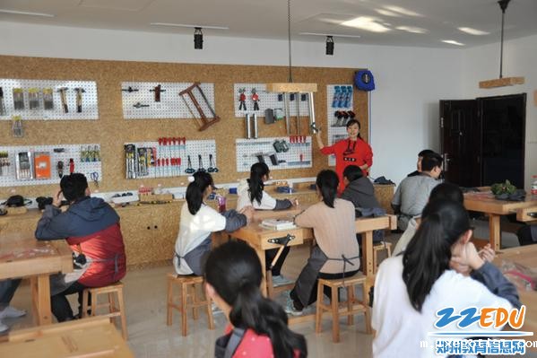 490486663504055627 490486663504055627