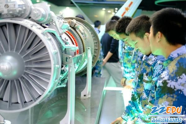 博爵蔚蓝航空实验班的航空理论课程 博爵蔚蓝航空实验班的航空理论课程