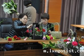 三八妇女节插花化妆培训活动