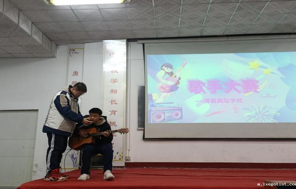 adc0a55d647f599d3f0c6a2a2fa4515